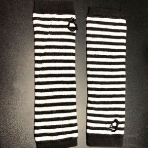 Arm warmers stripped emo punk 2000s teenager 08s black and white stripes